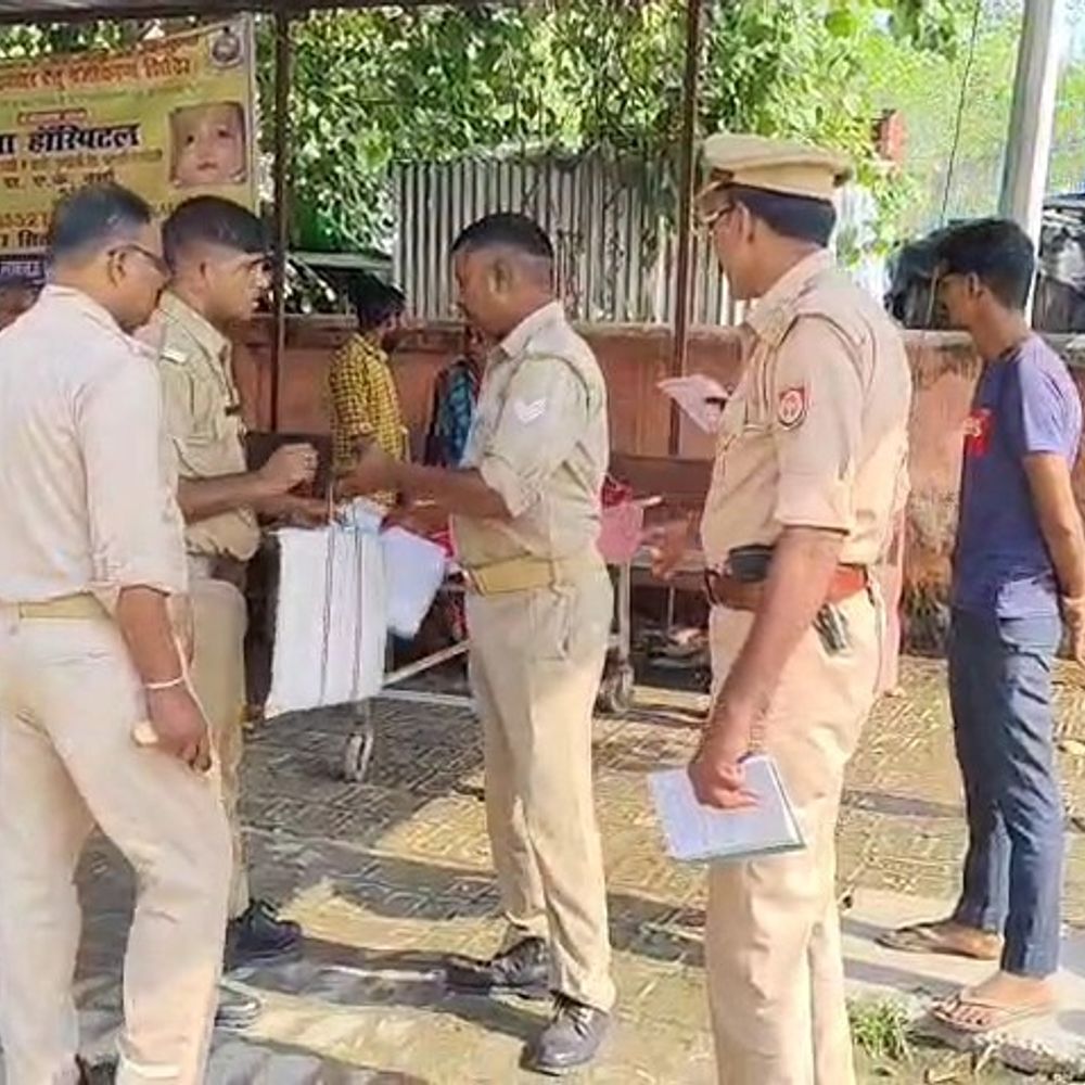 बछरावां में बाइक सवार की टक्कर से वृद्ध की मौत:पैदल जा रहे व्यक्ति की मौके पर मौत, दो युवक घायल