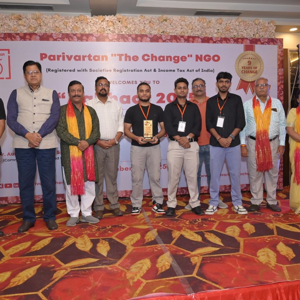 परिवर्तन 'दी चेंज' ने मनाया 9वां स्थापना दिवस:समाजसेवियों और स्वयंसेवकों को किया सम्मानित
