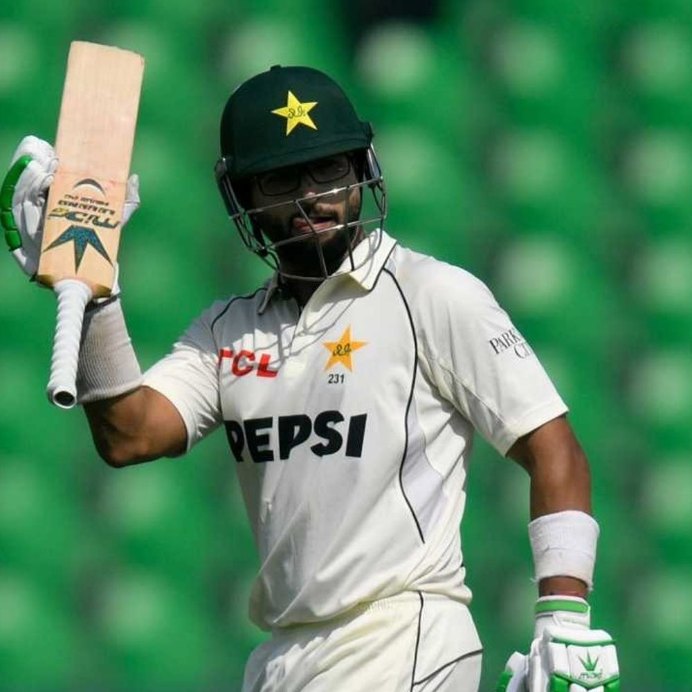 लाहौर टेस्ट- पाकिस्तान के 4 बैटर्स ने फिफ्टी लगाई:इमाम-उल-हक ने सबसे ज्यादा 93 रन बनाए; पहले दिन स्कोर-313/5