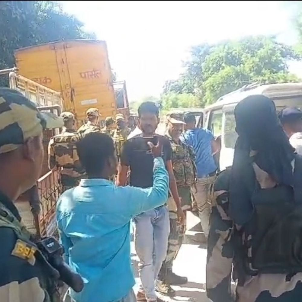 खगड़िया में ₹3.5 लाख नकद जब्त:चुनावी निगरानी के दौरान दो चेकपोस्टों पर कार्रवाई, जांच जारी