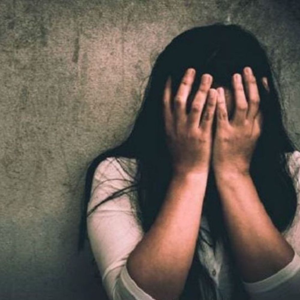 जालोर में स्कूटी सवार महिला टीचर से छेड़छाड़:लिफ्ट लेने के बहाने बुजुर्ग ने गलत हरकत की, पुलिस में मामला दर्ज