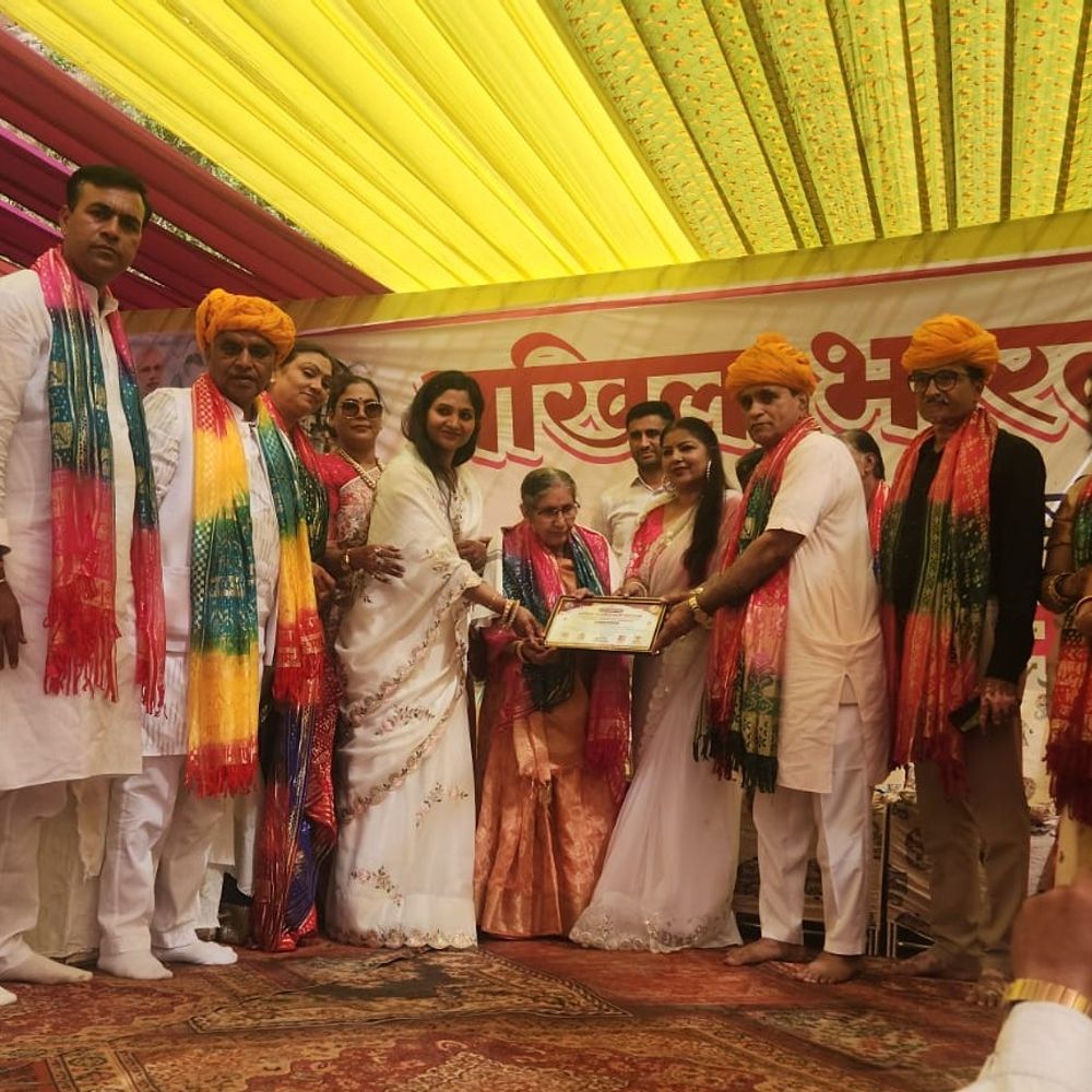 यशोदा बेन अखिल भारतीय तेली महासभा के अधिवेशन में पहुंची:अखिल भारतीय तेली महासभा ने स्वागत किया, मंदाकिनी महादेव मंदिर से महिलाएं ने निकाली कलश यात्रा