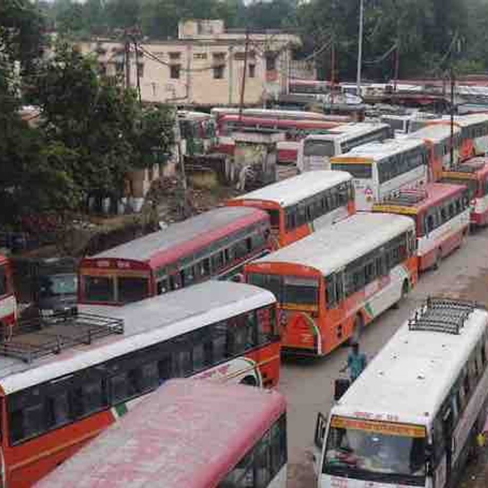 गोरखपुर में रोडवेज बसों का नया रूट तय:स्टेशन मार्ग से बस अड्डे तक पहुंचेगी बसें, जाम होगा कम