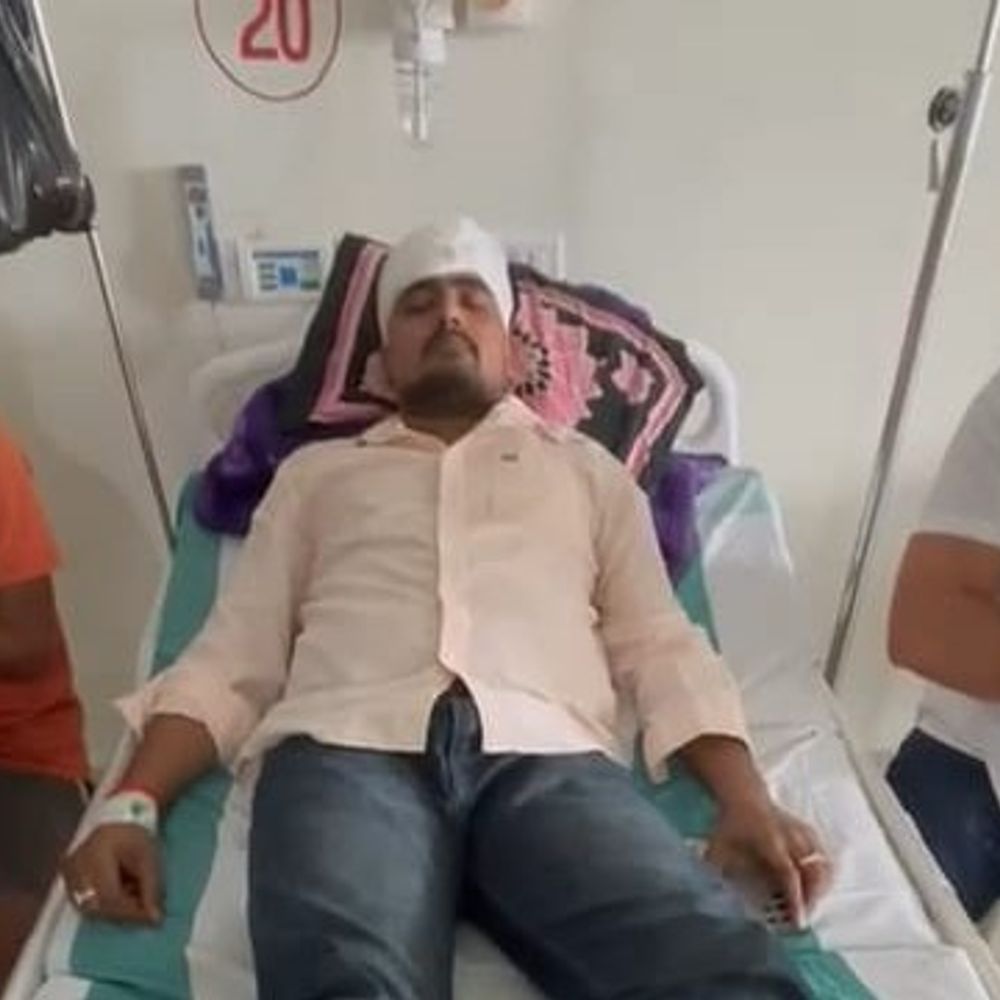 चंदौली में दबंगों ने युवक को पीटा:भाजपा नेता के बेटे समेत 5 पर FIR, दो हिरासत में