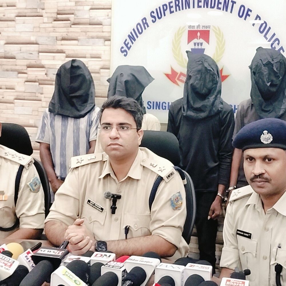पुलिस ने चार अपराधियों को हथियार के साथ पकड़ा:  जमशेदपुर में नदी किनारे अपराध की साजिश रच रहे थे, तीन जिंदा कारतूस बरामद – Jamshedpur (East Singhbhum) News