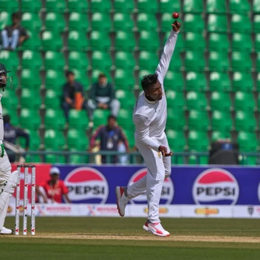 लाहौर टेस्ट-पाकिस्तान पहली पारी में 378 रन पर ऑलआउट:दूसरे दिन 65 रन बनाने में गंवाए 5 विकेट, साउथ अफ्रीका से मुथुस्वामी को 6 विकेट