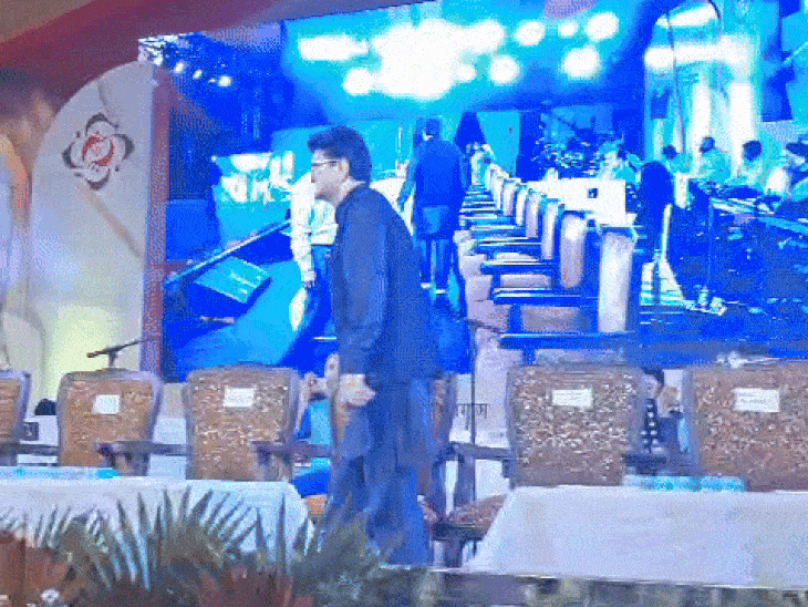 गीतकार प्रसून जोशी बोले- किशोर दा गीतों को जीते थे:खंडवा में आज राष्ट्रीय किशोर कुमार अलंकरण मिलेगा; अबतक 27 हस्तियों को मिल चुका है सम्मान