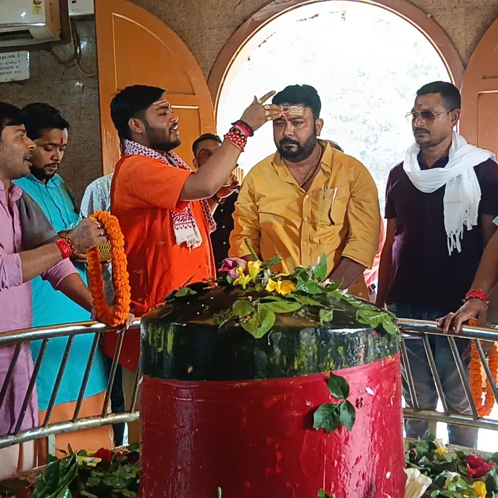 अमित सागर सूर्यगढ़ा से जनसुराज पार्टी के उम्मीदवार घोषित:लखीसराय विधानसभा सीट पर मिला पार्टी का टिकट, मंदिर पहुंचकर भोलेनाथ का आशीर्वाद लिया