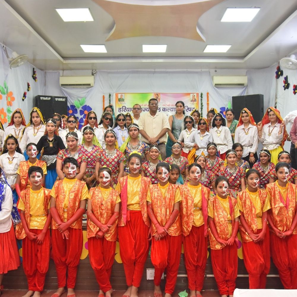 झज्जर में बाल महोत्सव में 550 बच्चों ने लिया भाग:  50 स्कूलों के विद्यार्थियों ने दिखाई प्रतिभा, डीसी बोले बच्चों में छिपे हुनर को निखारें – Jhajjar News