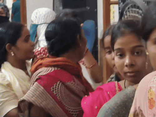 गोरखपुर में स्किन इंफेक्शन के बढ़े मरीज:OPD में लगी भीड़, एक दिन में 250 से अधिक नए मरीज पहुंचे हॉस्पिटल