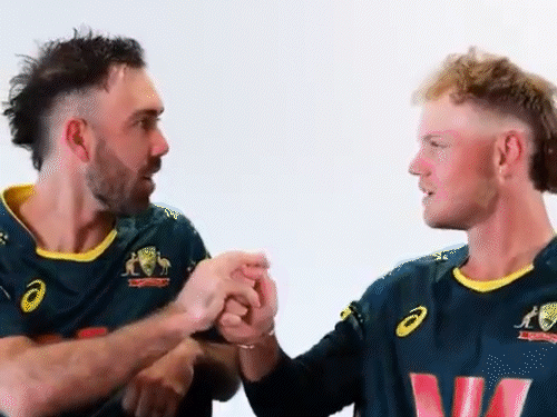 ऑस्ट्रेलियन क्रिकेटर्स ने भारत–पाकिस्तान हैंडशेक विवाद का मजाक उड़ाया, VIDEO:बताया– इंडियन प्लेयर्स से कैसे मिलेंगे; किसी ने मसल्स दिखाई तो किसी ने मिडिल फिंगर