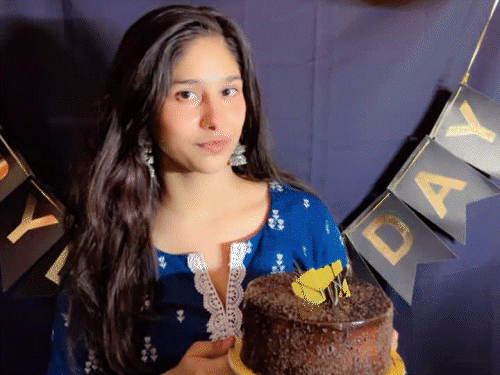 चंडीगढ़ में काली थार ने सगी बहनों को टक्कर मारी:एक की मौत, दूसरी अस्पताल में सीरियस; गाड़ी का एड्रेस मिला, आरोपी फरार