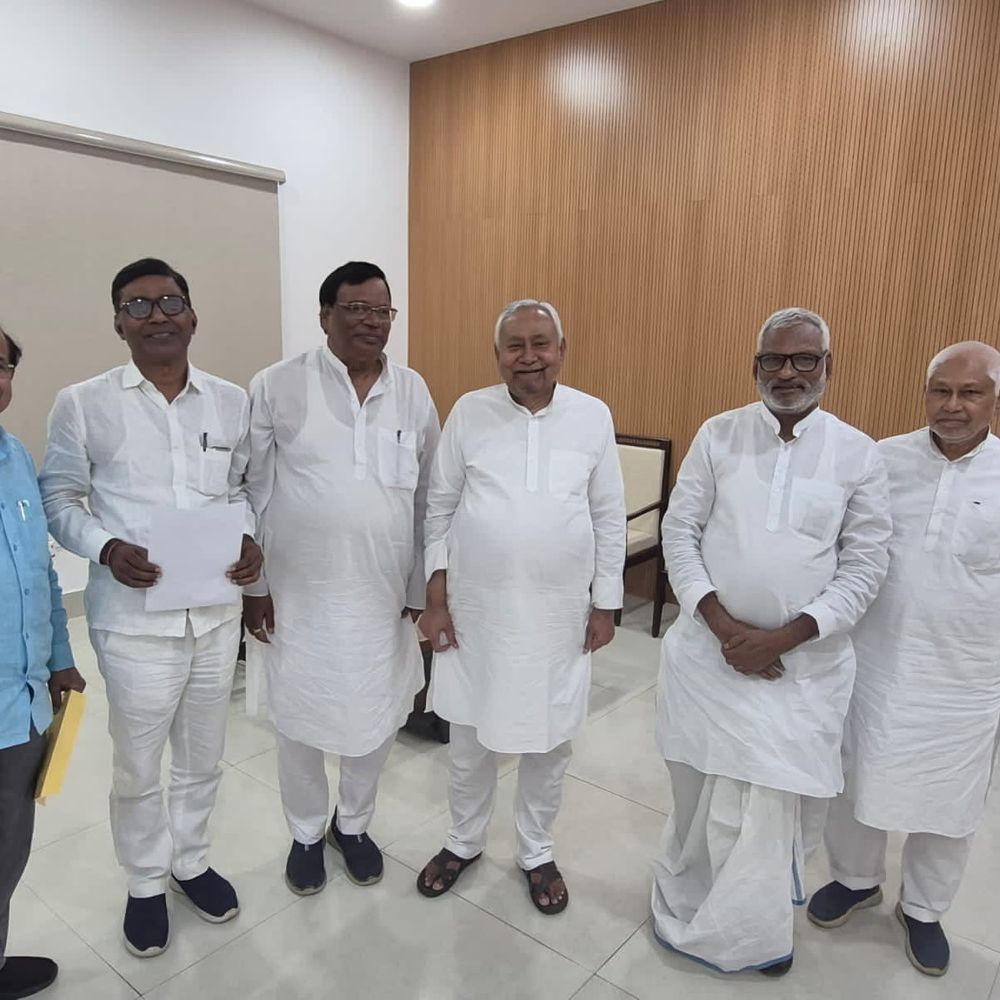 भागलपुर बीजेपी में टिकट बंटवारे पर बगावत:  रोहित पाण्डेय को टिकट, पवन यादव का कटा; कई नेता खिलाफ उतरने को तैयार – Bhagalpur News