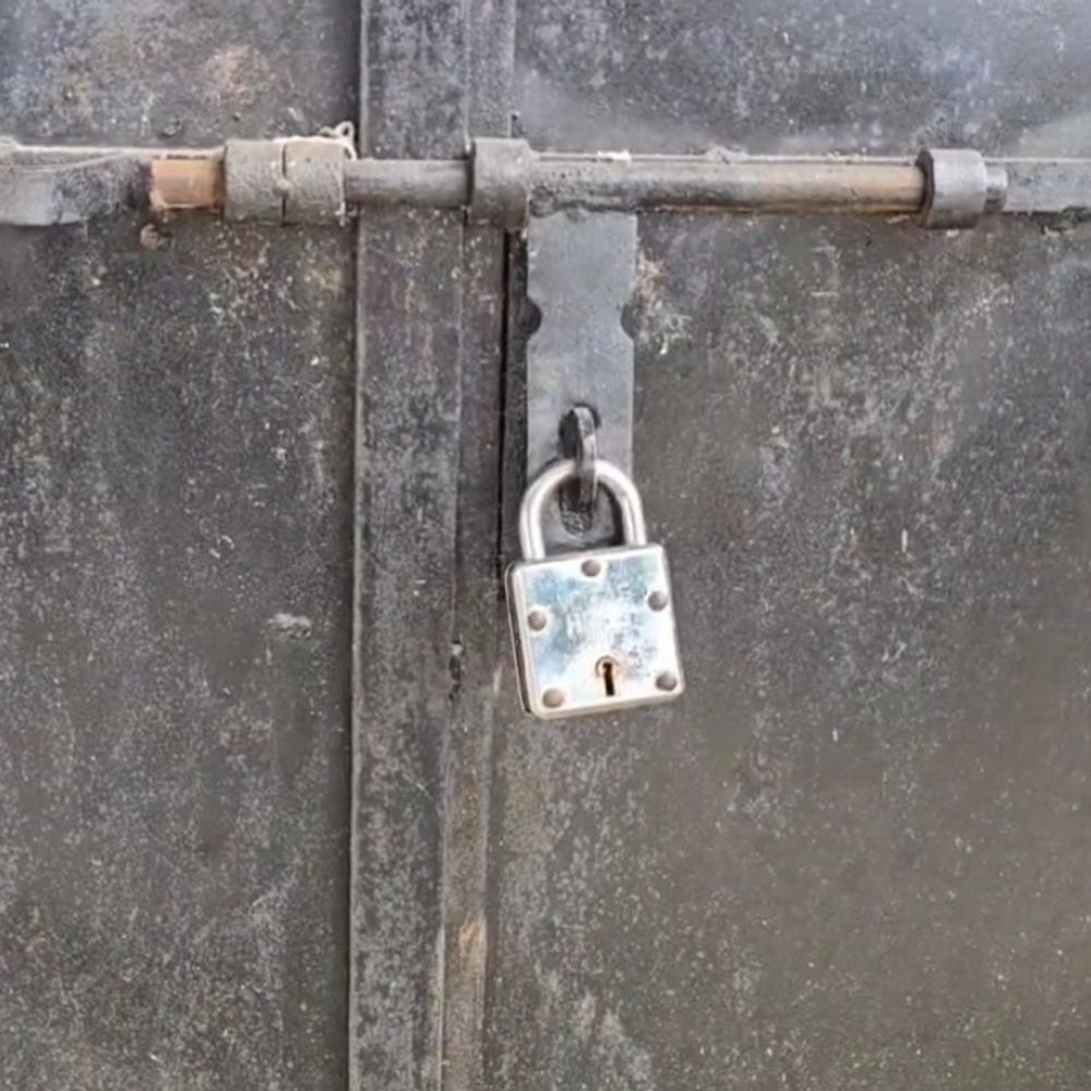 कोडरमा में सहियाओं ने पीएचसी कार्यालय में जड़ा ताला:  प्रोत्साहन राशि न मिलने पर खाता प्रबंधक को दो घंटे तक बंद रखा – koderma News