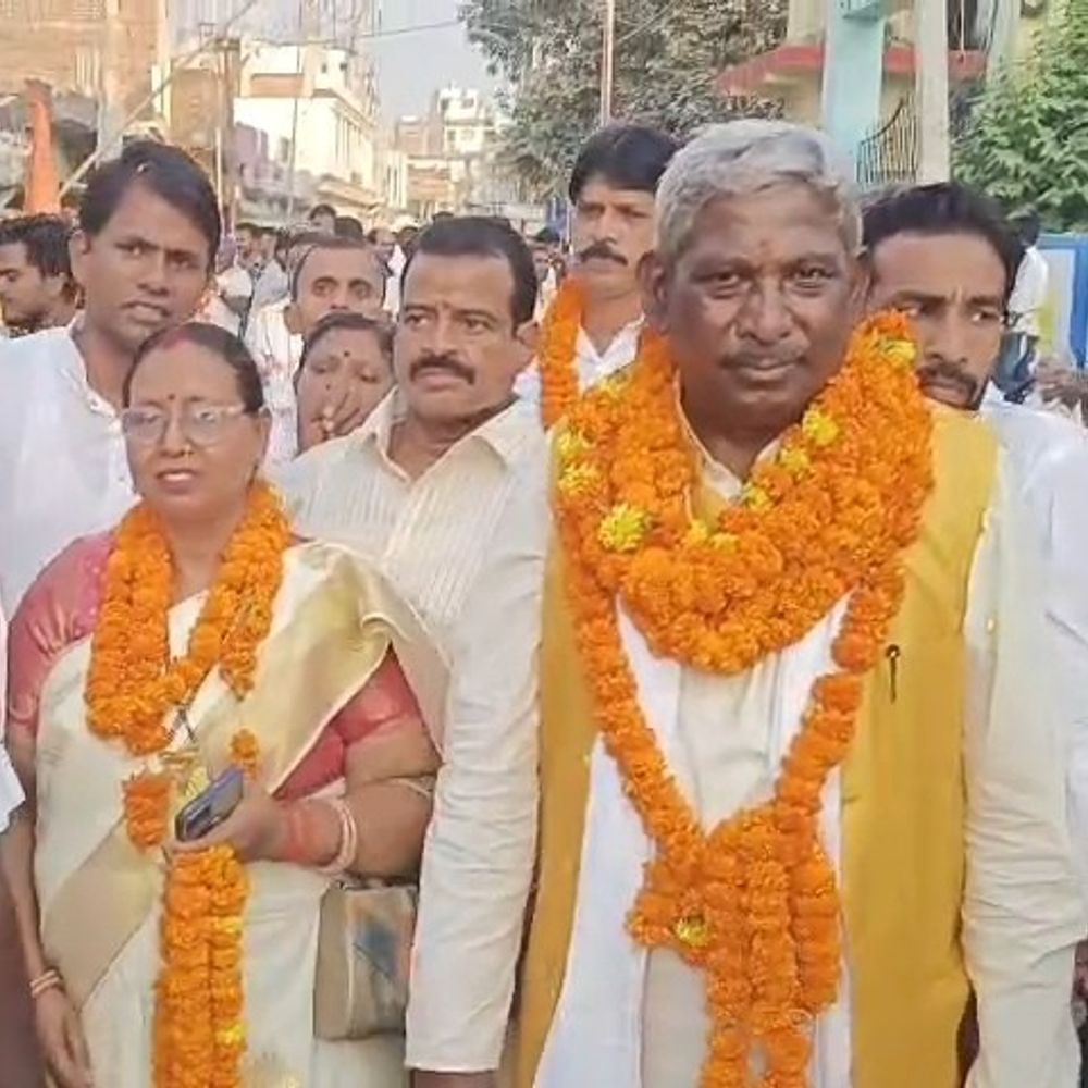 करोड़पति हैं बिहारशरीफ से निर्दलीय प्रत्याशी मनोज तांती:खुद के पास गाड़ी नहीं, मेयर पत्नी के पास 32 लाख की फॉर्च्यूनर; चेक बाउंस का मामला लंबित