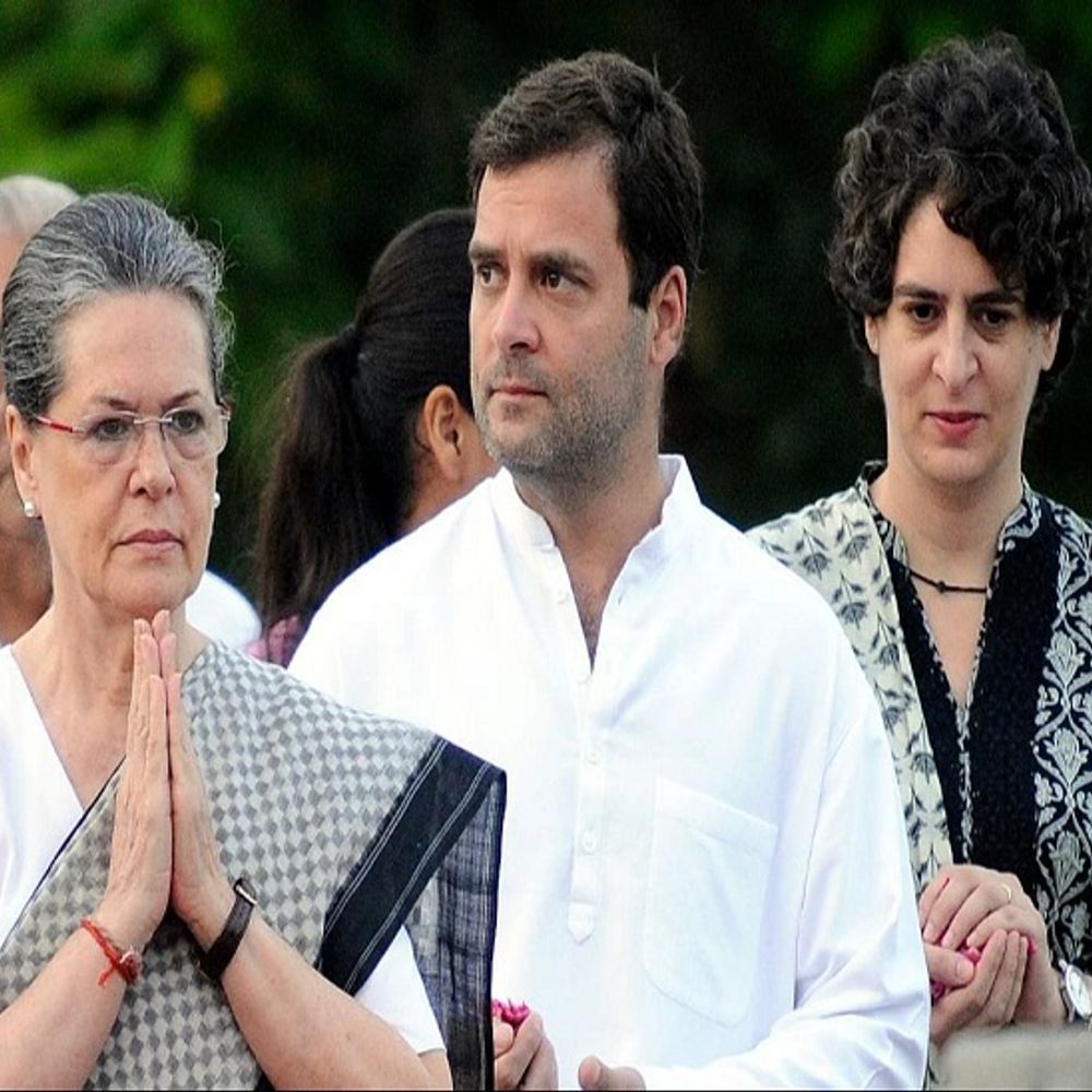 सोनिया-राहुल गांधी और प्रियंका वापस लौटें:शिमला से सड़क मार्ग से रवाना; चंडीगढ़ से हेलिकॉप्टर में दिल्ली जाएंगे