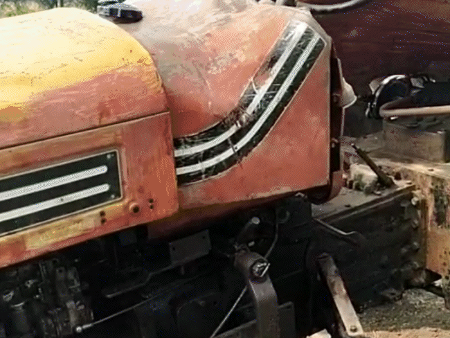 ट्रक की टक्कर से ट्रॉली उछलकर ट्रैक्टर पर गिरी:पांढुर्णा में तीन किसानों की दबने से मौत; तीनों महाराष्ट्र के रहने वाले थे