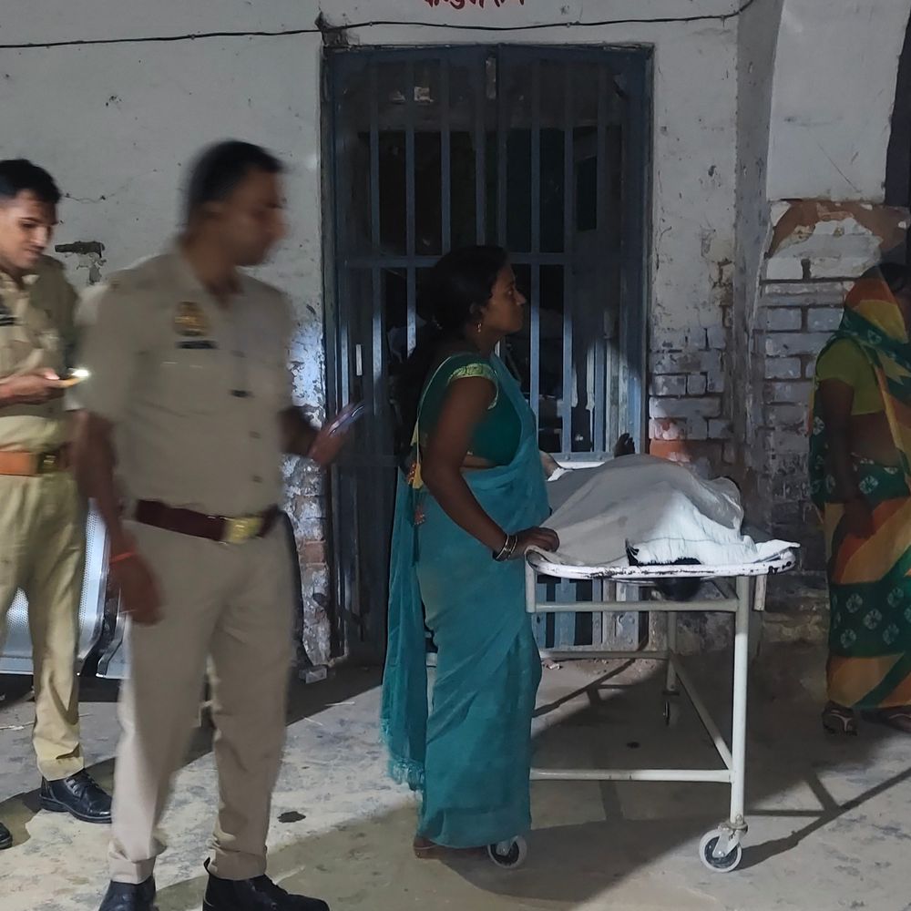 महराजगंज में किशोरी ने लगाई फांसी:मां-दादी के खेत जाने के दौरान हुई घटना, जांच जारी