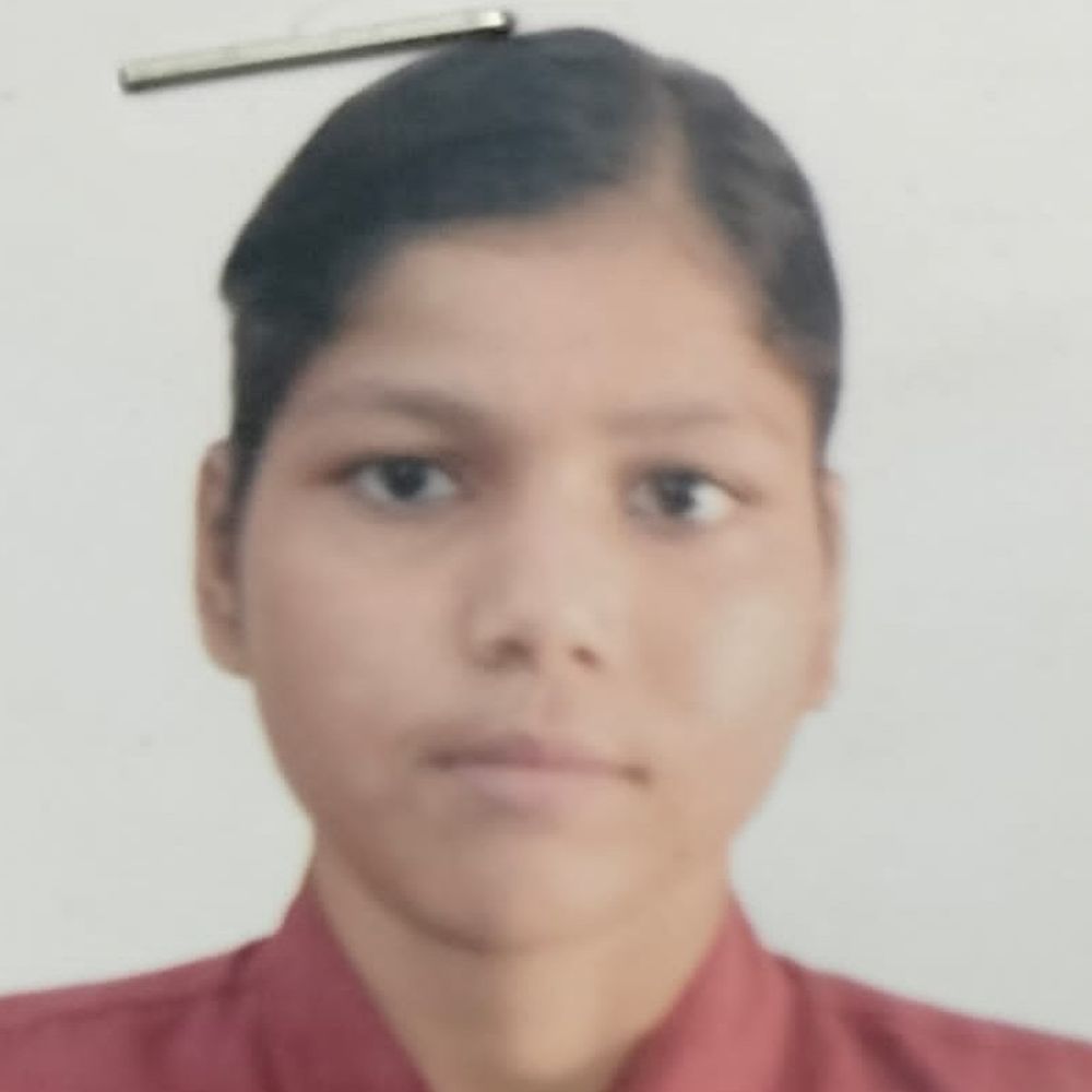 मेरठ में ट्रैक्टर की टक्कर से छात्रा की मौत:आरपीजी कॉलेज में पढ़ती थी, चालक हुआ फरार