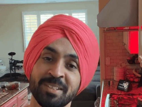 दिलजीत दोसांझ बोले-KBC की शूटिंग पूरी हुई:सेट पर बाढ़ पीड़ितों की मदद के लिए QR भी लगाया, कहा-इससे हमारी आवाज देश तक पहुंचेगी