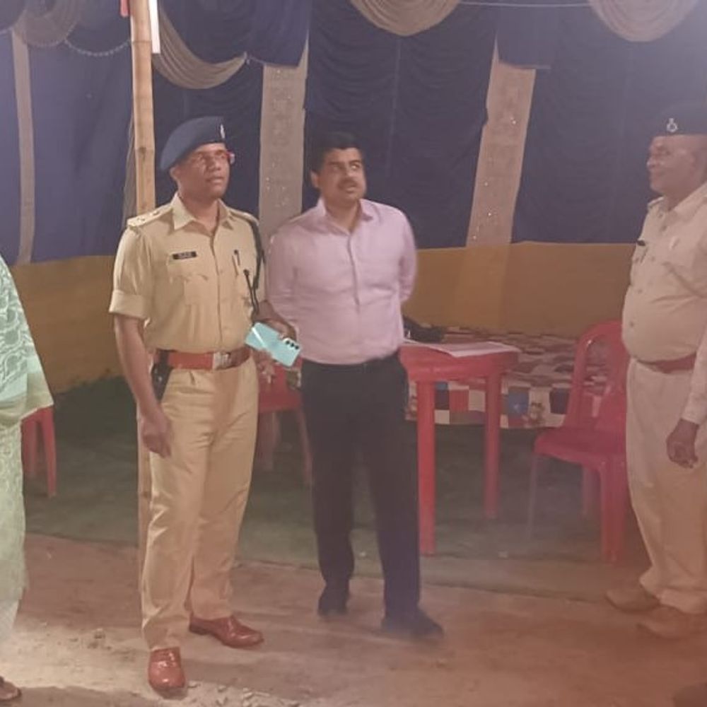 सुपौल में DM-SP ने इंटरनेशनल चेक पोस्ट का इंस्पेक्शन किया:अवैध हथियार और मादक पदार्थों पर कार्रवाई तेज करने के निर्देश