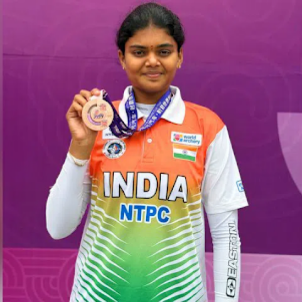 ज्योति सुरेखा वेन्नम ने वर्ल्ड कप फाइनल में ब्रॉन्ज जीता:पहली भारतीय महिला कंपाउंड तीरंदाज बनीं; ब्रिटेन की एला गिब्सन को 150-145 से हराया