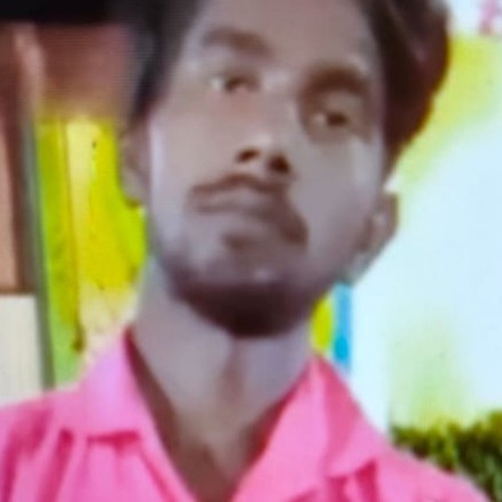 हाथरस में ट्रैक्टर की टक्कर से युवक की मौत:एटा रोड पर हुआ हादसा, गाजियाबाद से घर लौट रहा था मृतक