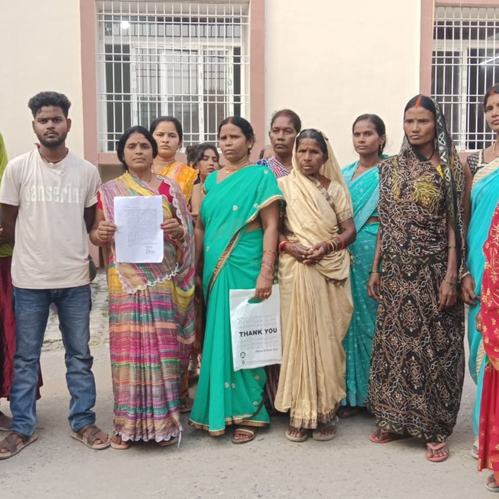 गयाजी में पुलिस पर मारपीट का आरोप:एसएसपी से मिलकर न्याय की मांग, कहा- जाति के नाम पर प्रताड़ित किया