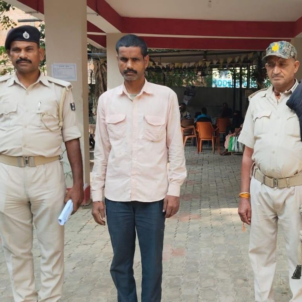 करिगांव में टोल बूथ तोड़ने वाला नशेड़ी ट्रक चालक गिरफ्तार:कर्मचारियों से भी मारपीट की थी, आरोपी को जेल भेजा गया