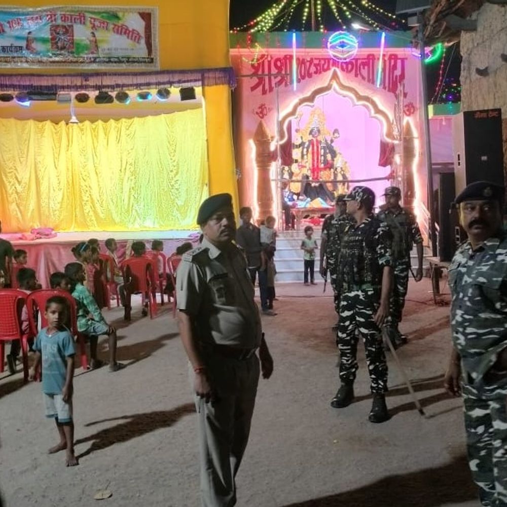 कसार में पुलिस का फ्लैग मार्च:  आगामी विधानसभा चुनाव और काली पूजा के लिए सुरक्षा बढ़ाई – Chewara(Sheikhpura) News