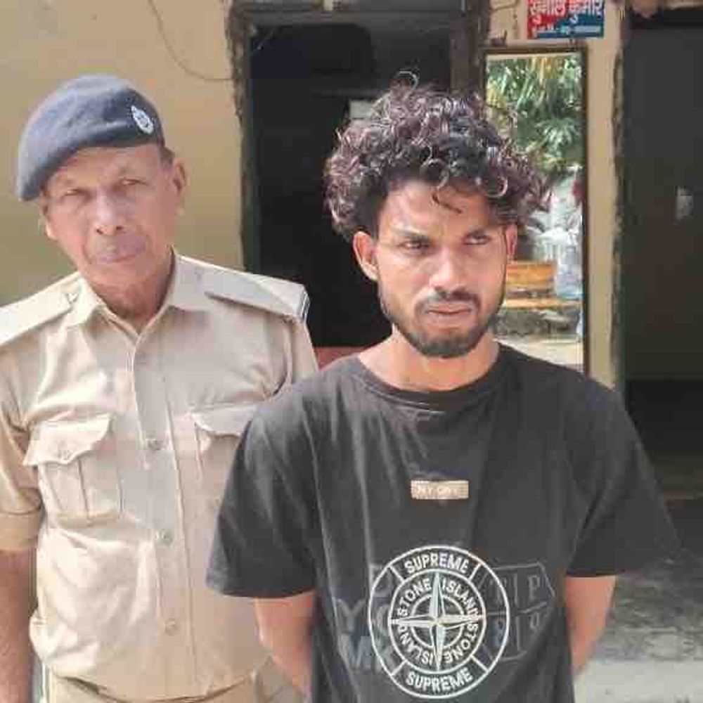 मोतिहारी में नाबालिग से छेड़खानी,युवक अरेस्ट:छतौनी थाना क्षेत्र में हुई घटना,पॉक्सो एक्ट में केस दर्ज