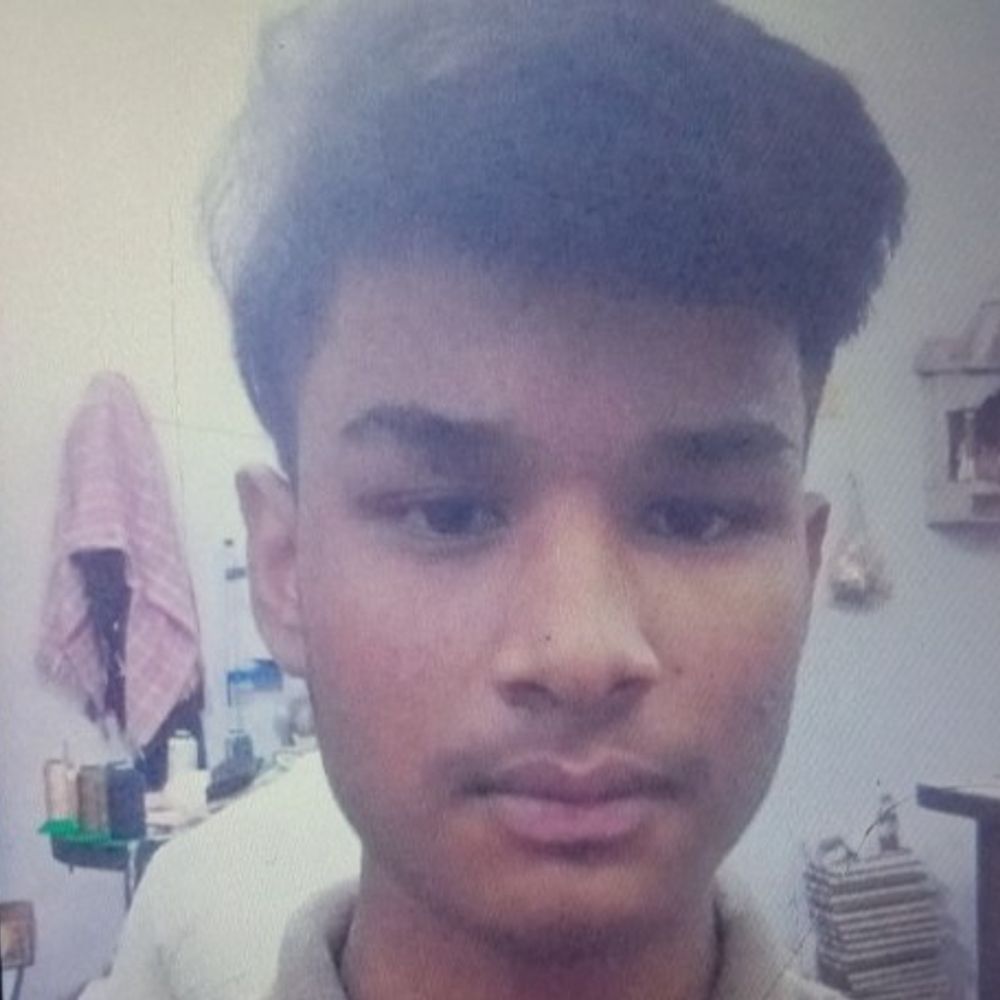 हाइवा की टक्कर से 2 दोस्तों की मौत:समस्तीपुर में शाम में टहलते समय हादसा; इंटर की कर रहे थे पढ़ाई
