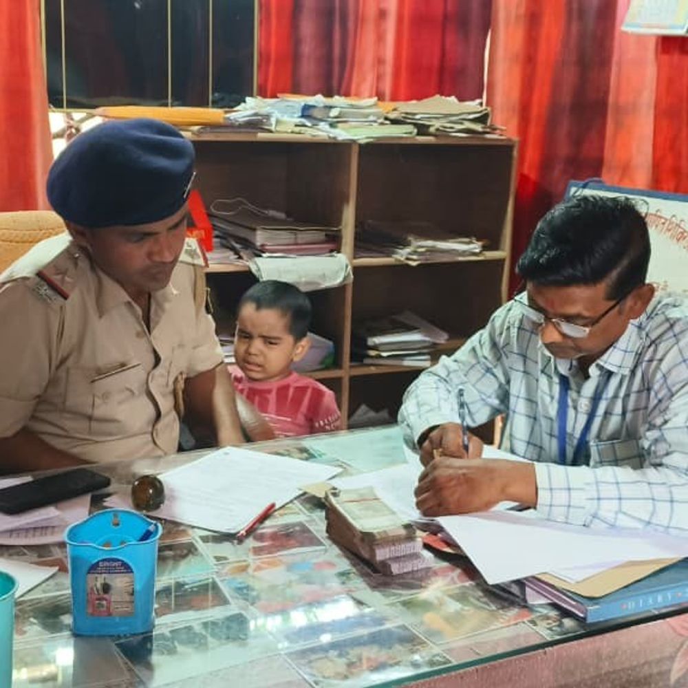 कटिहार में डेढ़ लाख रुपए नकद बरामद:कोलासी कैम्प में पुलिस ने पकड़ी नकदी, कोई वैध दस्तावेज नहीं मिला