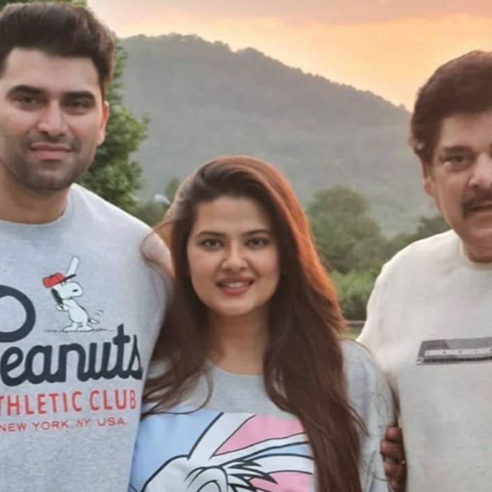 पंकज धीर को याद कर भावुक हुईं बहू कृतिका सेंगर:दिवाली पर खली कमी, लिखा- किसी को खोने के बाद त्योहार भारी लगता है