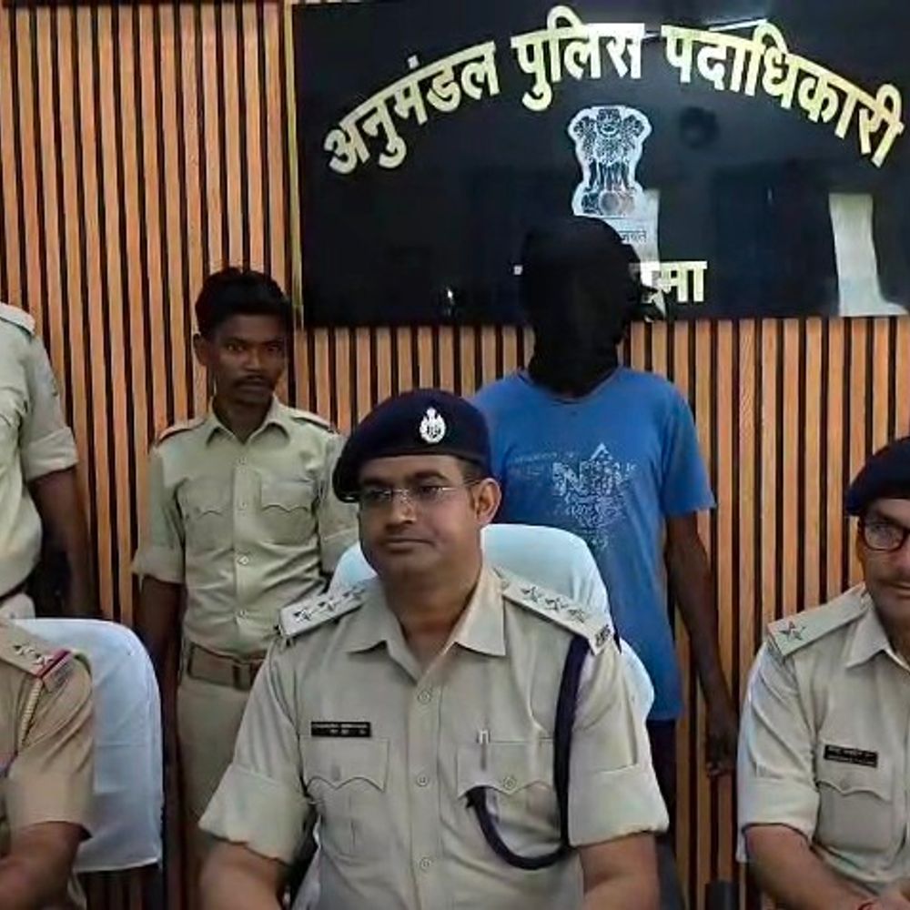 गोड्‌डा में दामाद ने सास की गला रेतकर की हत्या:  पत्नी के छोड़कर चले जाने से था नाराज, हत्या में इस्तेमाल किया गया हथियार भी बरामद – Godda News