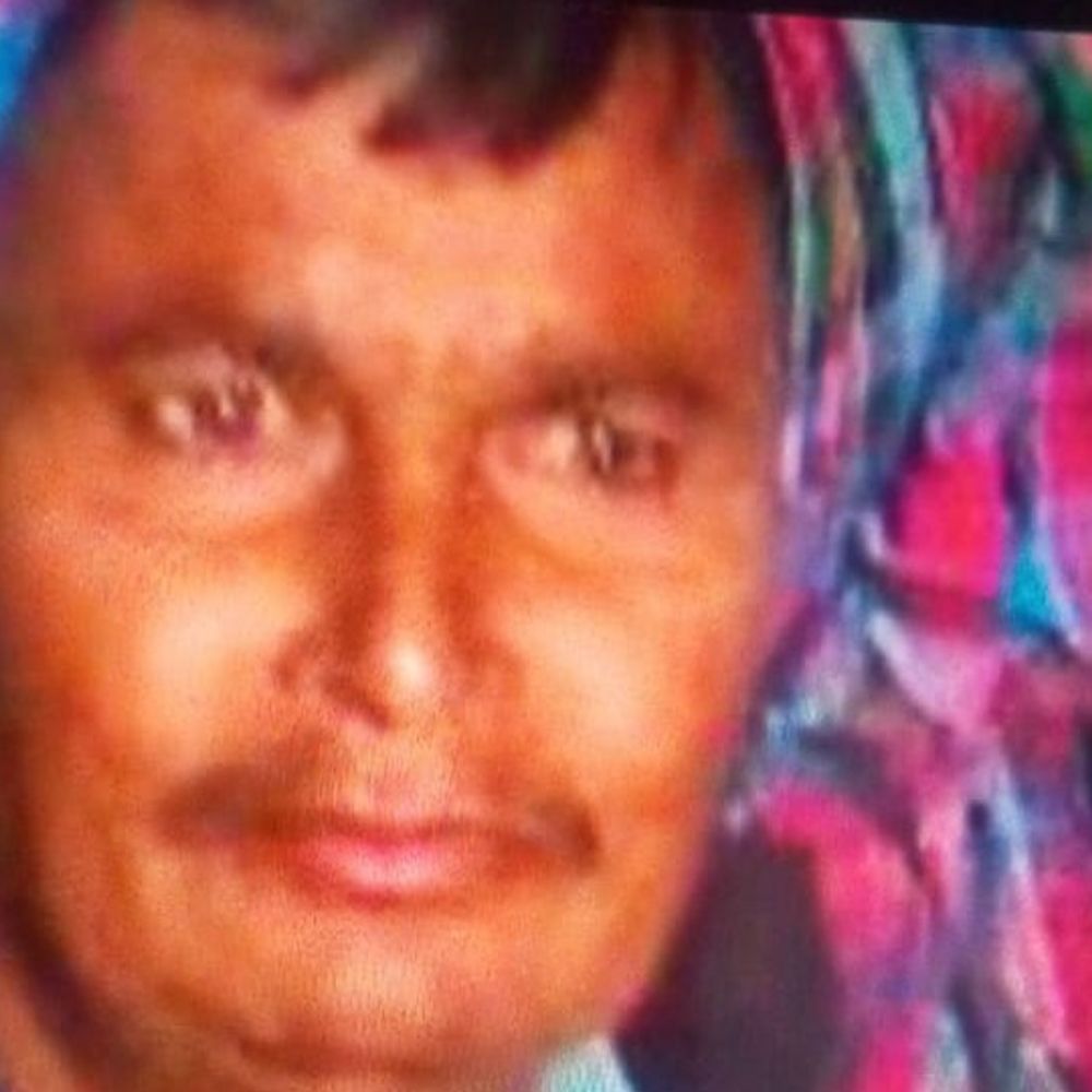 व्यक्ति की मौत पर इलाज में लापरवाही का आरोप:नहर से मिला था किसान का शव, परिजनों ने किया हंगामा