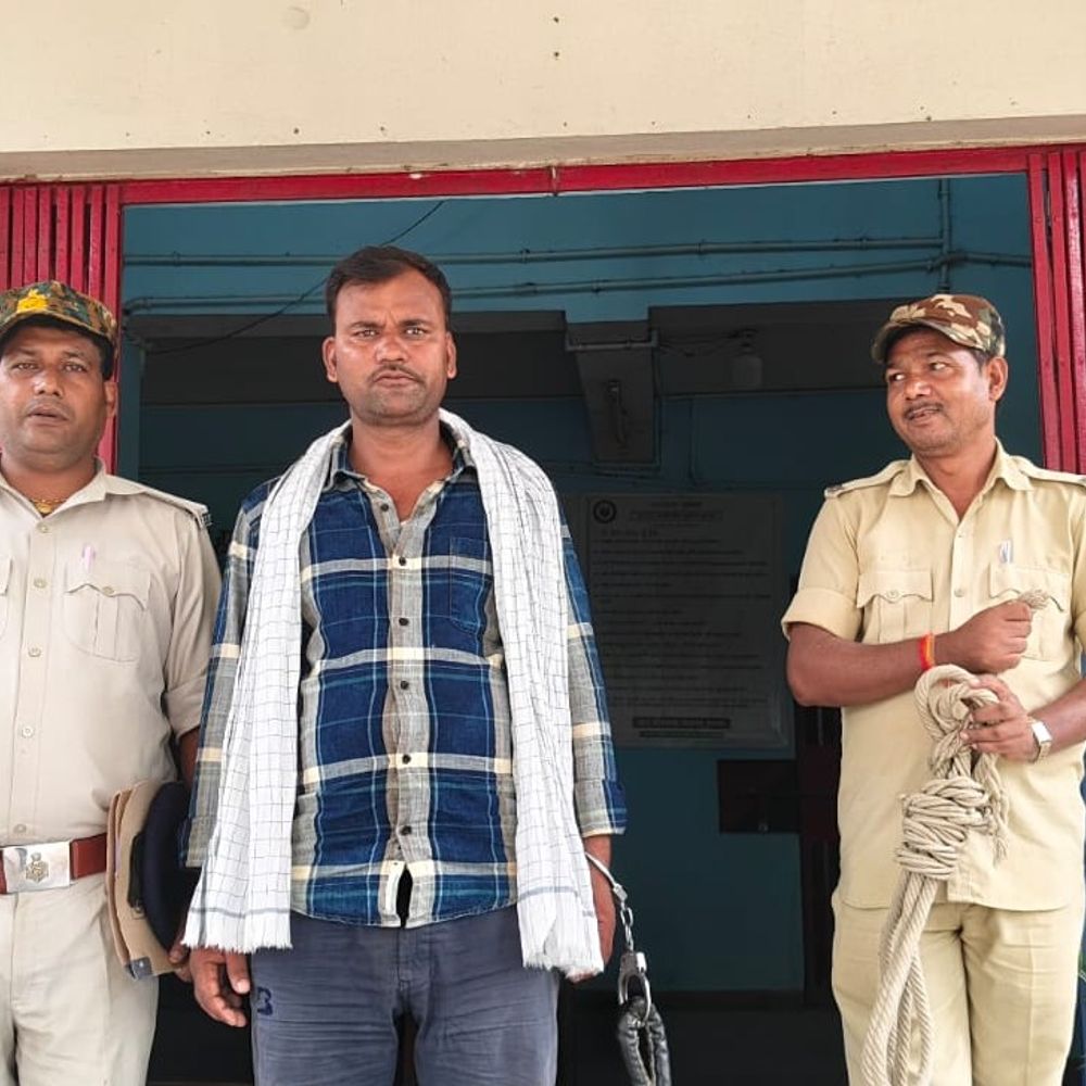 चौथम में सोहरवा गोलीकांड का एक और आरोपी गिरफ्तार:पुलिस ने एक शराबी को भी पकड़ा, कोर्ट में किया पेश
