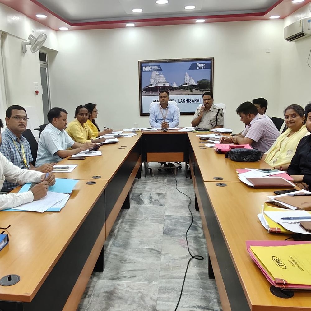 निर्वाचन आयोग ने की चुनाव की तैयारियों की समीक्षा:  लखीसराय समेत सभी जिलों को दिए सख्त निर्देश – Lakhisarai News