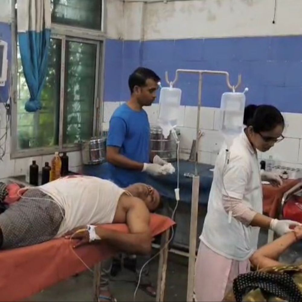 औरंगाबाद में बोरिंग कराने के विवाद को लेकर मारपीट:तीन महिला समेत 6 से ज्यादा लोग घायल, एक-दूसरे पर चाकू से हमला करने का लगाया आरोप