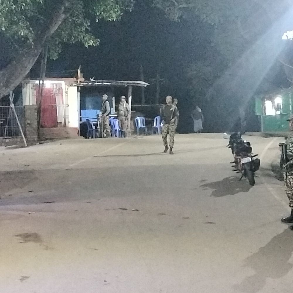 गोगरी में पुलिस ने 9.60 लाख रुपए जब्त:दो व्यक्तियों से पूछताछ जारी, वैध कागजात मांगे गए