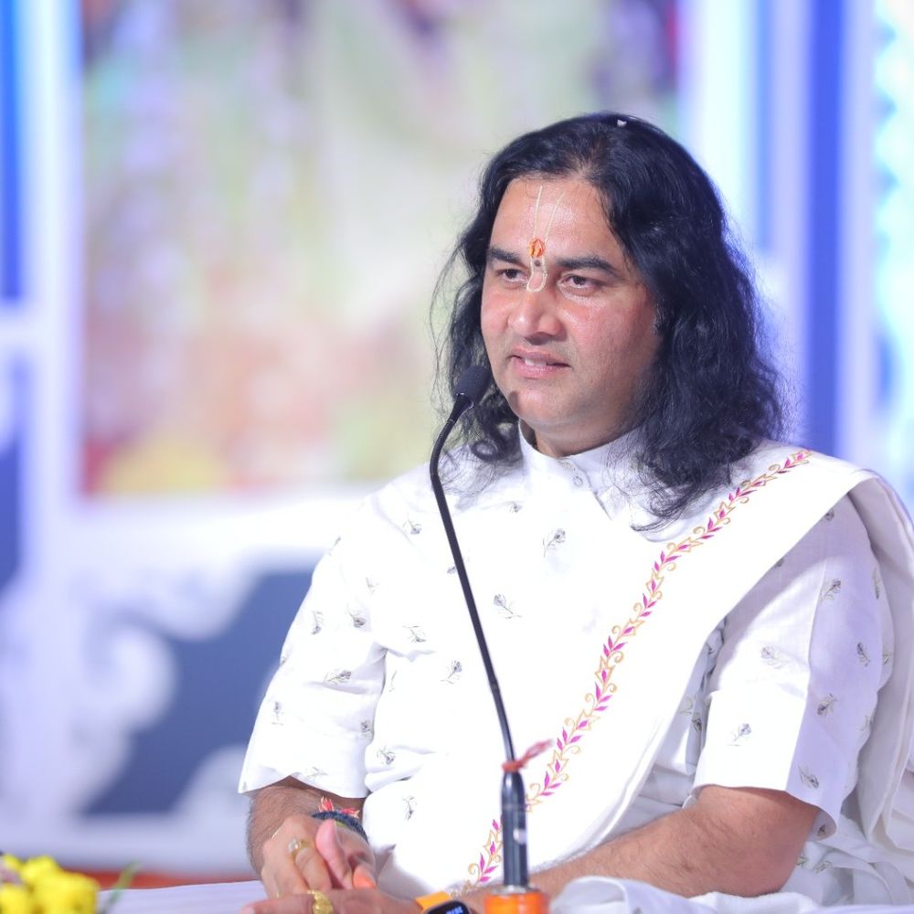 मोतीझील ग्राउंड में देवकीनंदन ठाकुर की कथा शुरू:कानपुर में सनातन बोर्ड और मंदिर के धन पर दिया जोर