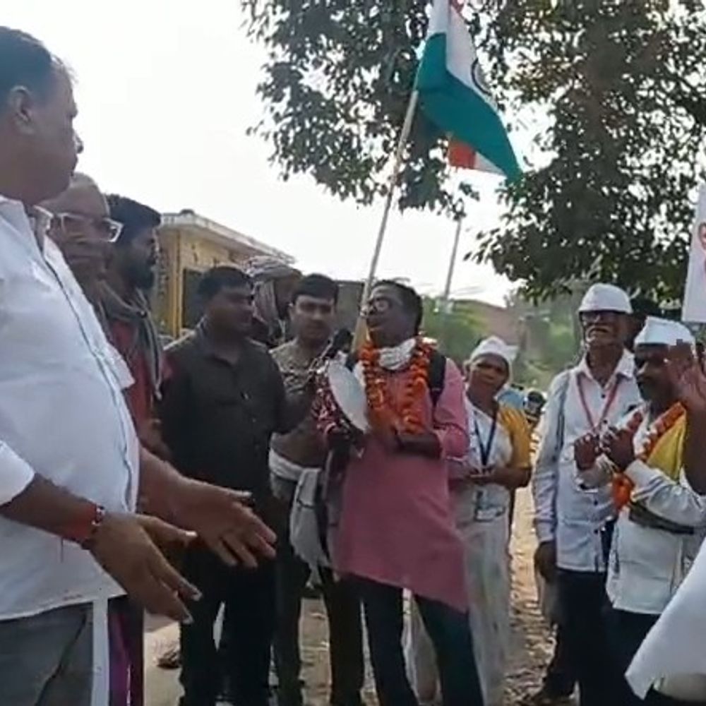 एक कदम गांधी के साथ पदयात्रा शुरू:स्वराज, समानता और न्याय का संदेश देगी यात्रा, 26 नवंबर तक चलेगी