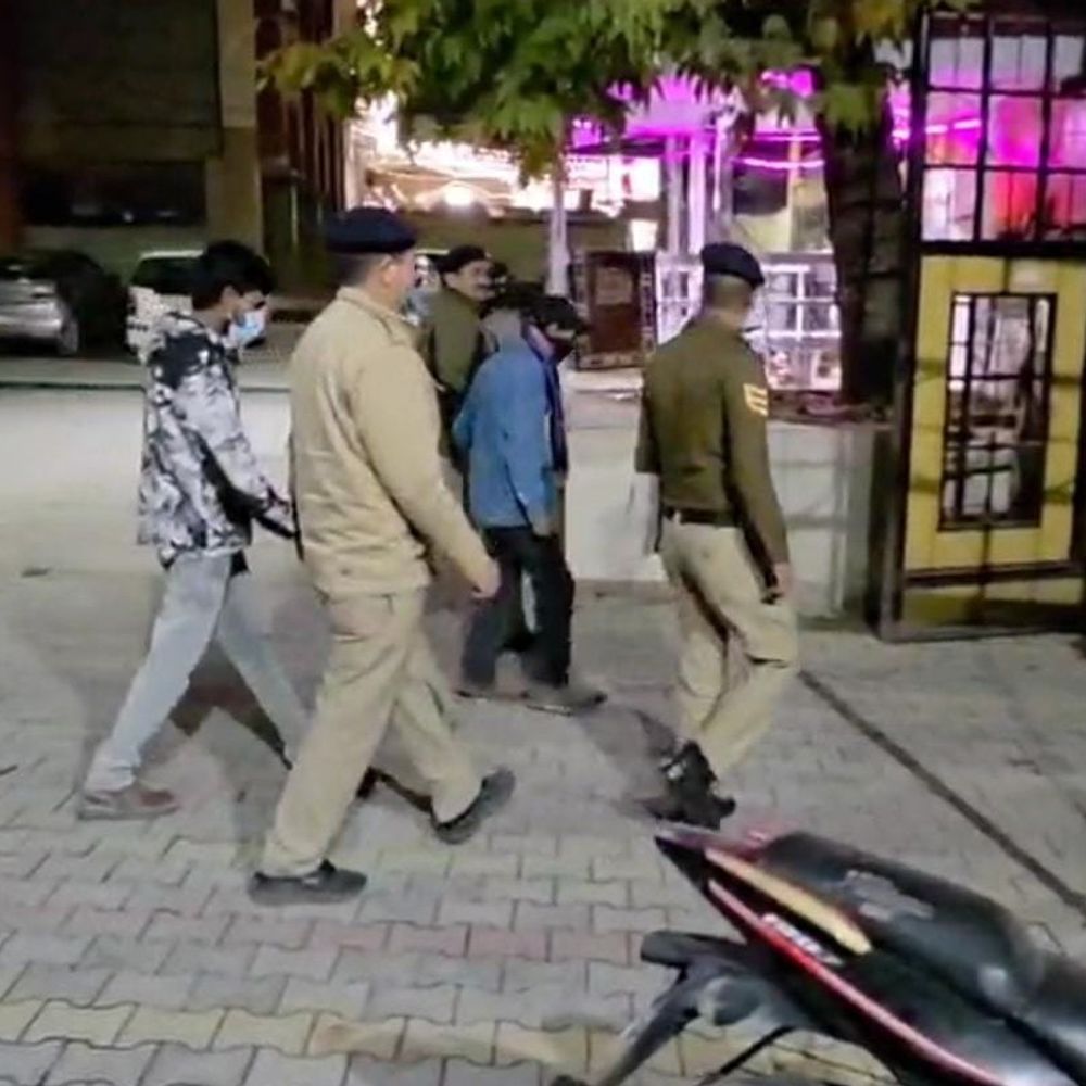 मनाली में 20.48 ग्राम हेरोइन बरामद, दो अरेस्ट:  होटल में ठहरे थे युवक; पुलिस ने सूचना पर की रेड, इनमें एक सोनीपत का – Manali News