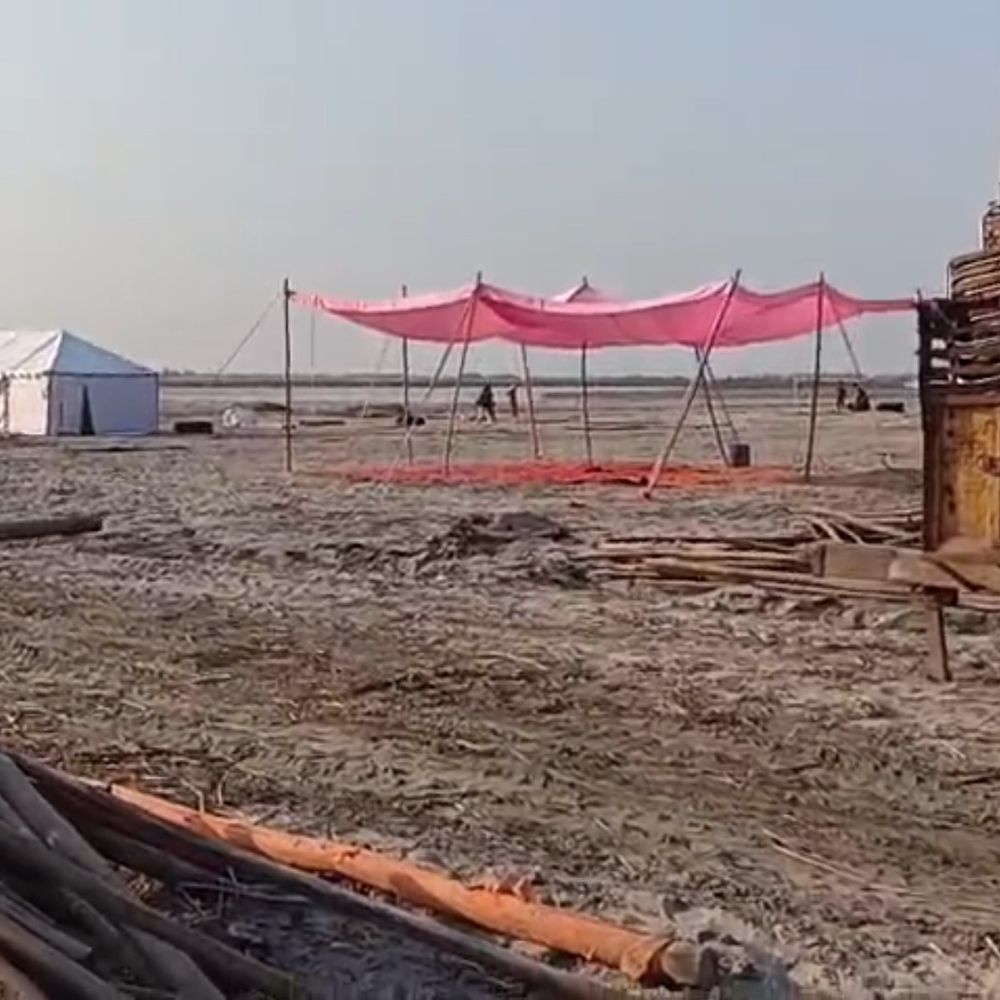 बिजनौर में 50 लाख वर्ग फुट में कार्तिक पूर्णिमा मेला:सुरक्षा-सुविधाओं का काम तेज, श्रद्धालुओं के ठहरने के लिए टेंट लगाए जा रहे