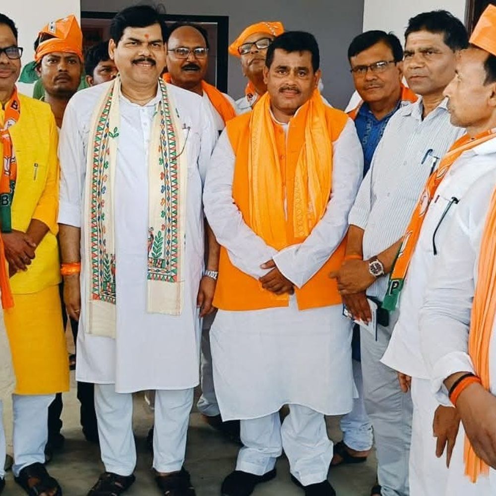 चुनाव से पहले बीजेपी नेता राजद में हुए शामिल:मधेपुरा से विजय कुमार विमल 2015 में लड़े थे चुनाव, तेजस्वी के सामने ली सदस्यता