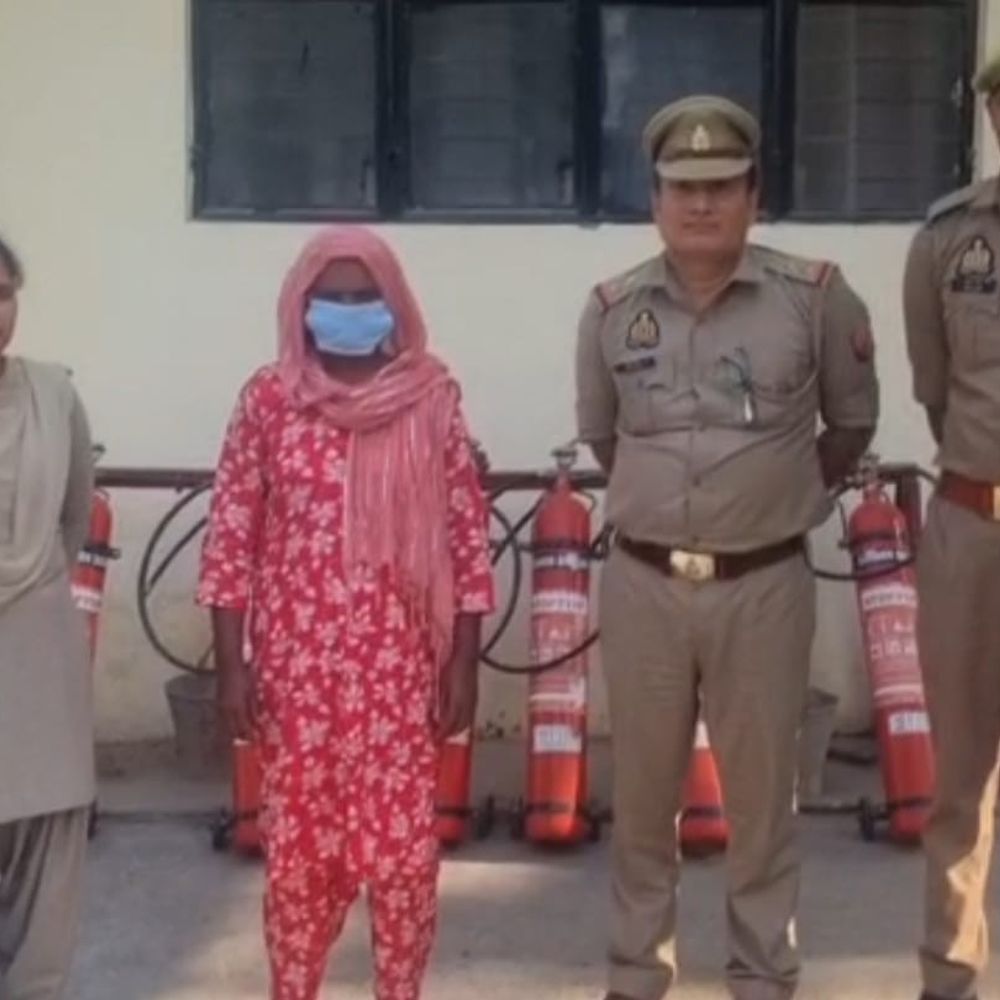 रामपुर में पति की हत्या के आरोप में पत्नी गिरफ्तार:बेटियों संग गला दबाकर मारा था, भाई ने दर्ज कराई रिपोर्ट