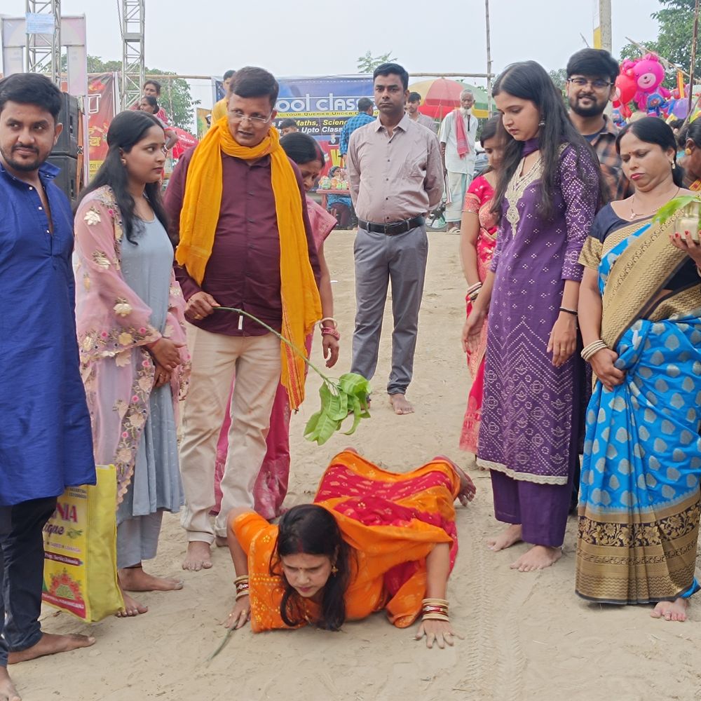 284 घाटों पर उमड़ा आस्था का सैलाब:किशनगंज में छठ महापर्व की धूम;NDRF-मेडिकल यूनिट 'ऑन द स्पॉट'