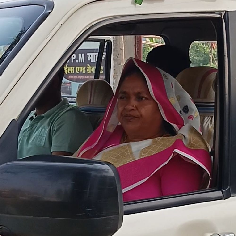 'पीएम मोदी ने मेरे सिर पर हाथ रखकर आशीर्वाद दिया':समस्तीपुर से एनडीए कैंडिडेट अश्वमेघ देवी बोलीं- 2020 में हारने के बाद तैयारियों में जुट गई थी