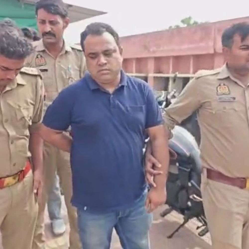 नौकरी के नाम पर करोड़ों की ठगी:मेरठ मेडिकल हॉस्पिटल का लैब टेक्नीशियन गिरफ्तार