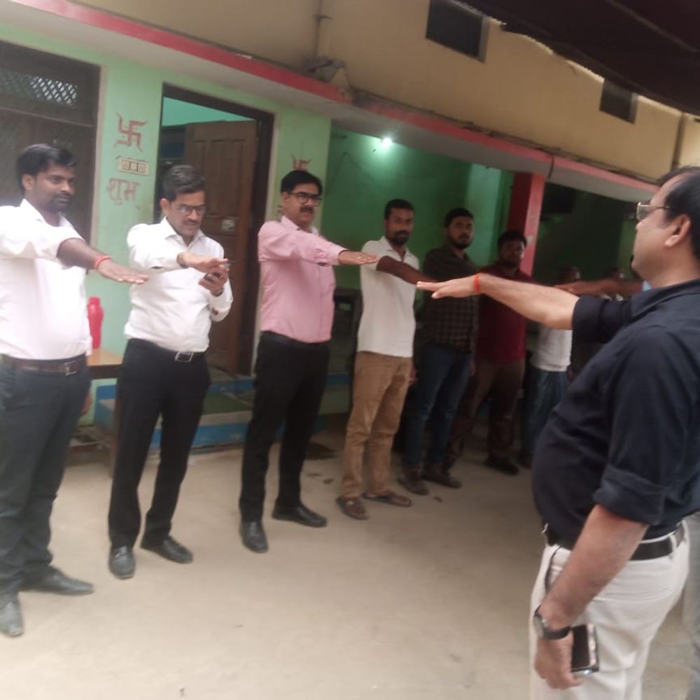 किसानों को पराली न जलाने की शपथ दिलाई:कृषि अधिकारियों ने किया जागरूक, नुकसान की जानकारी दी